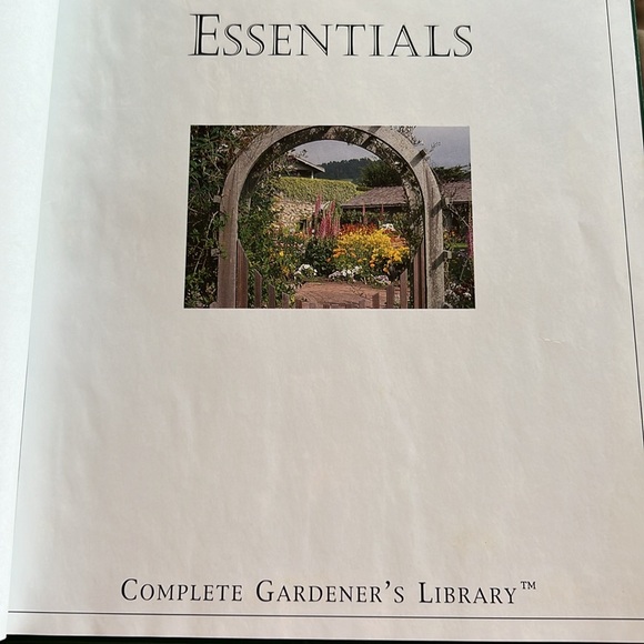 Gardening Essentials Book Hardcover Coffee Table Book Garden Club 2006 Oversized - Picture 3 of 16